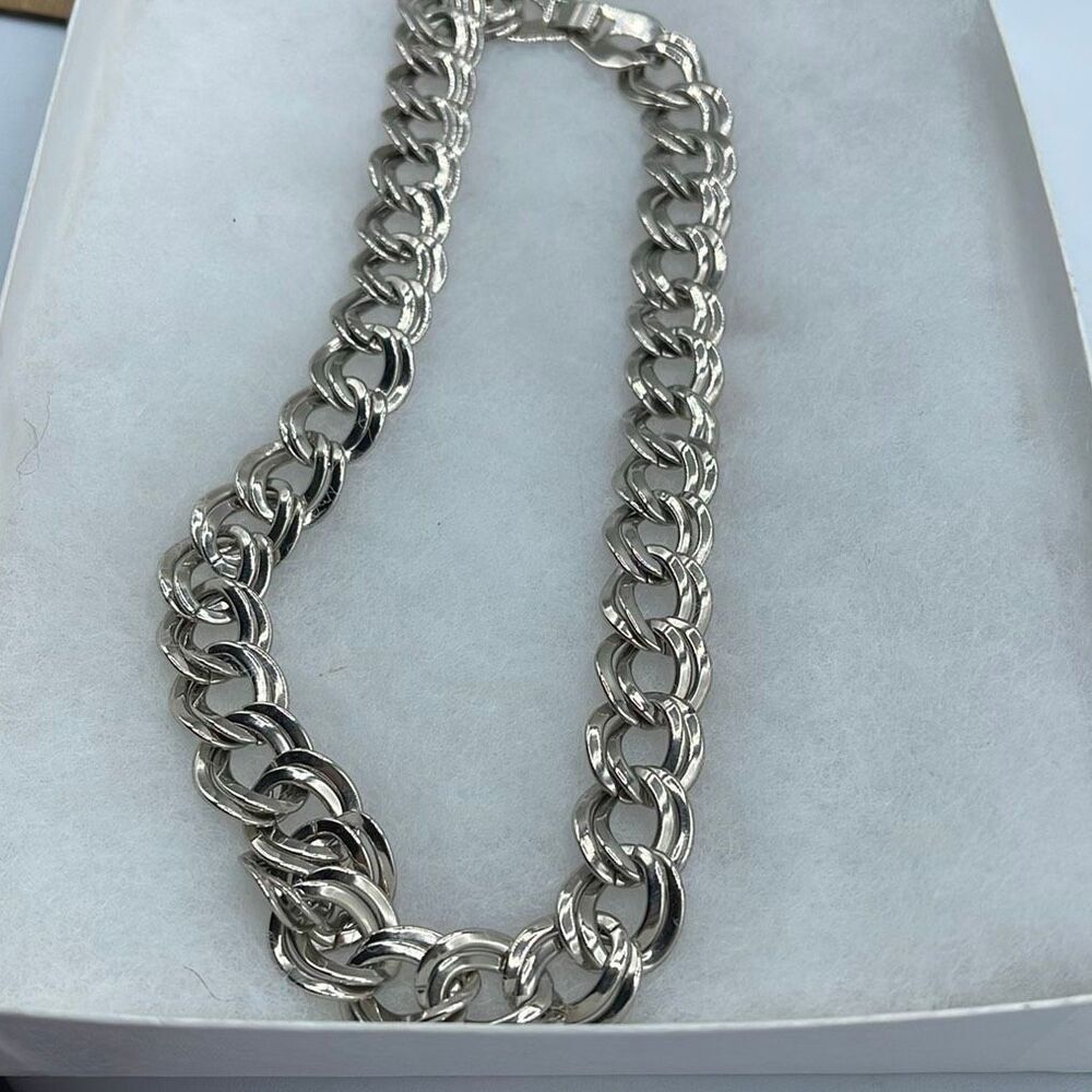 Vintage wide double link flat chain necklace.